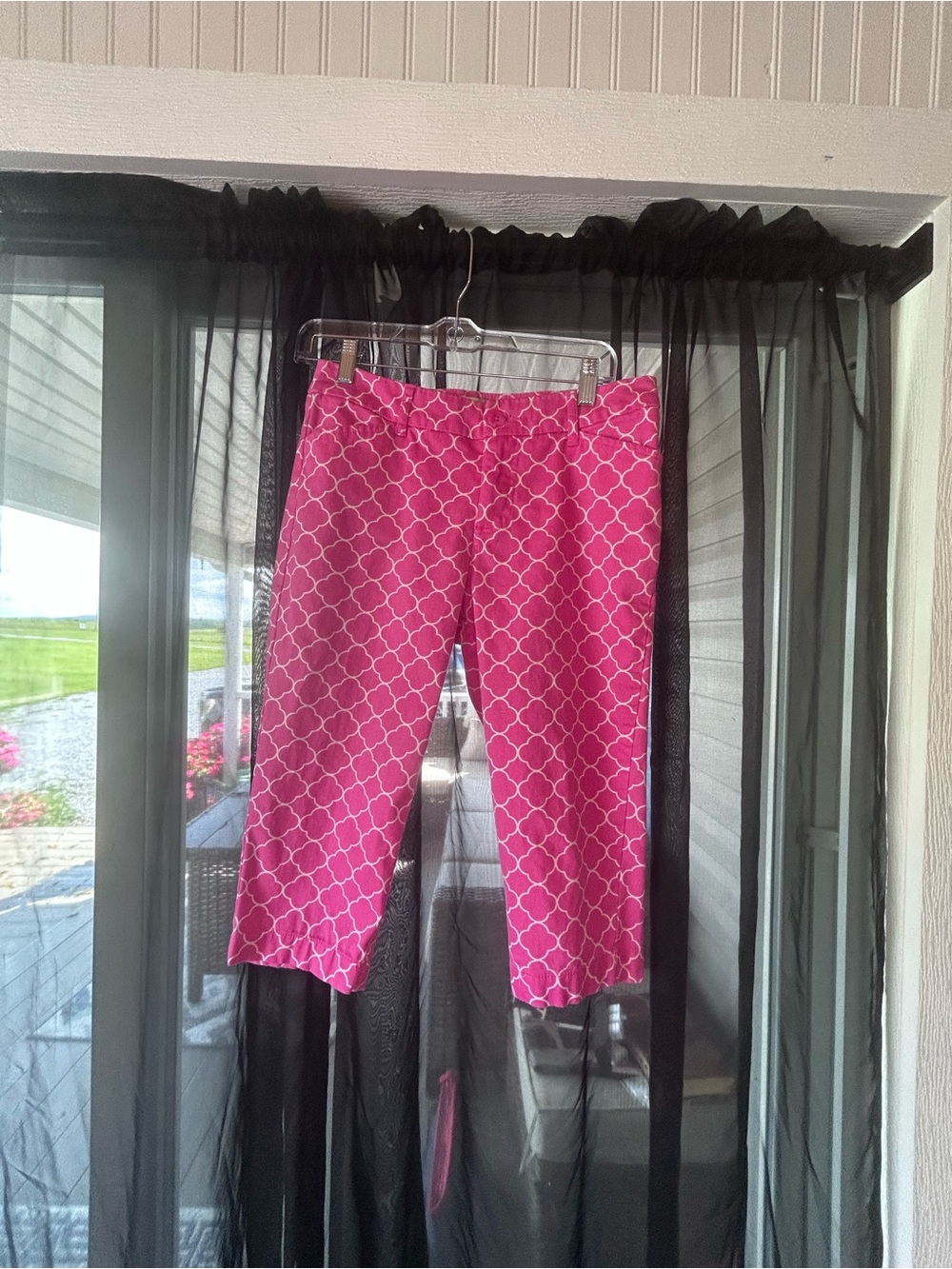 St. John's Bay Hot Pink Geometric cropped bottoms